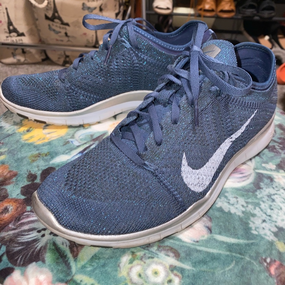 Nike Free TR Flyknit Sneakers